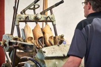Holzschuhfabrik in Holland